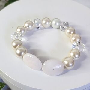 Handcrafted Glass Pearl and Facelet Crystal Beads with Pink Quart Bracelet